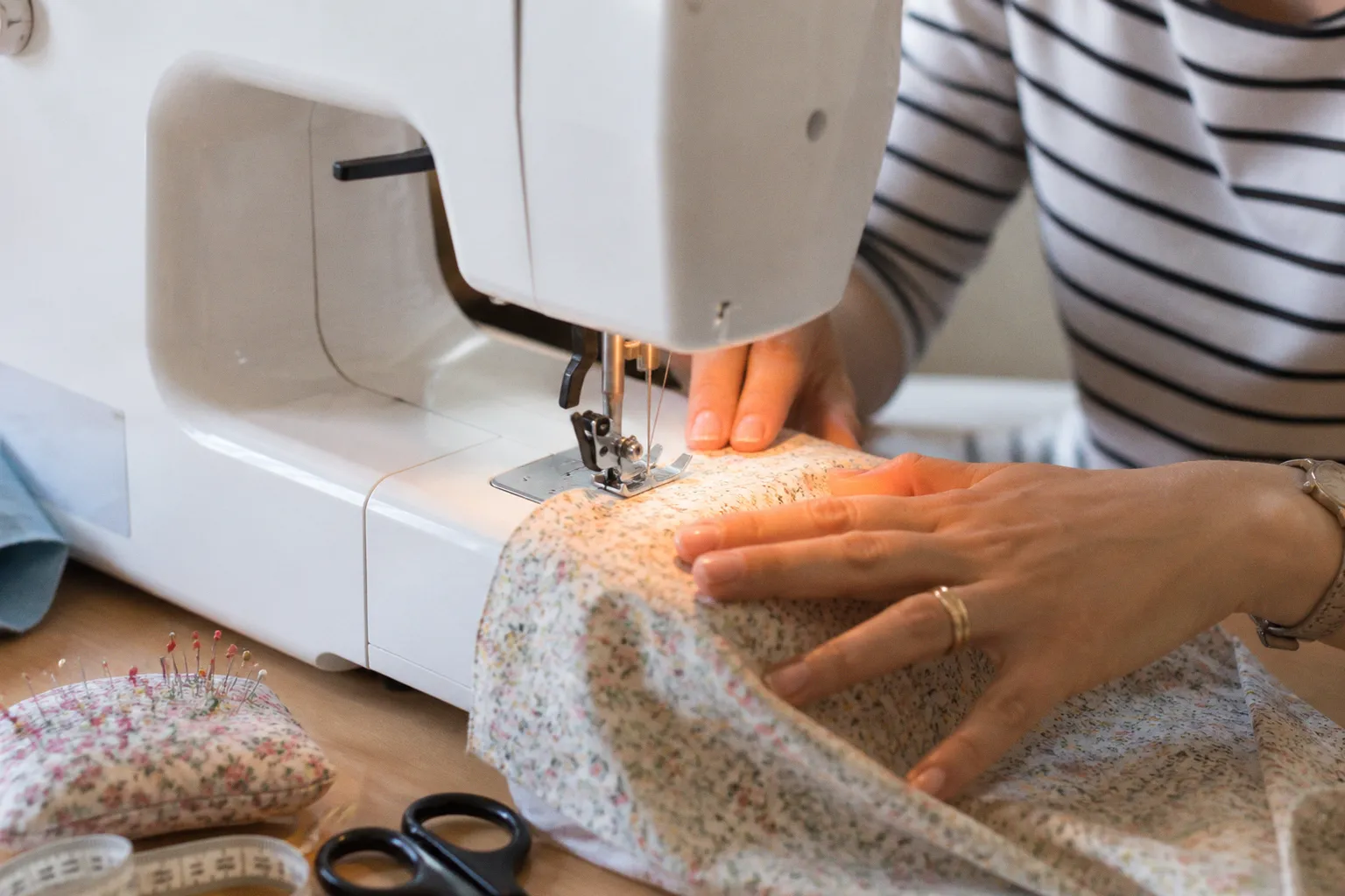 Apprendre la couture écoresponsable avec les ateliers de Tsiky à Montpellier